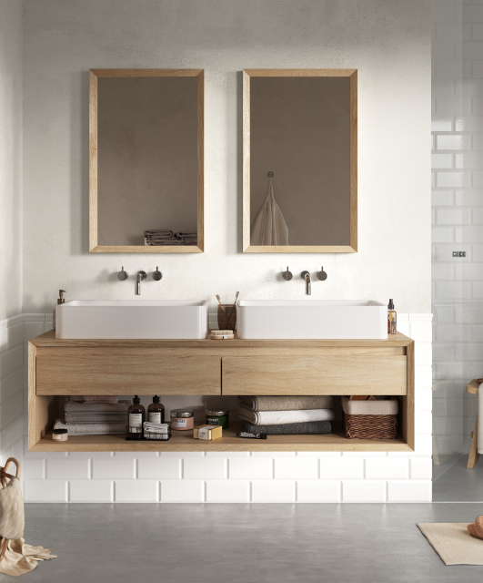 Composizione da bagno in stile scandinavo